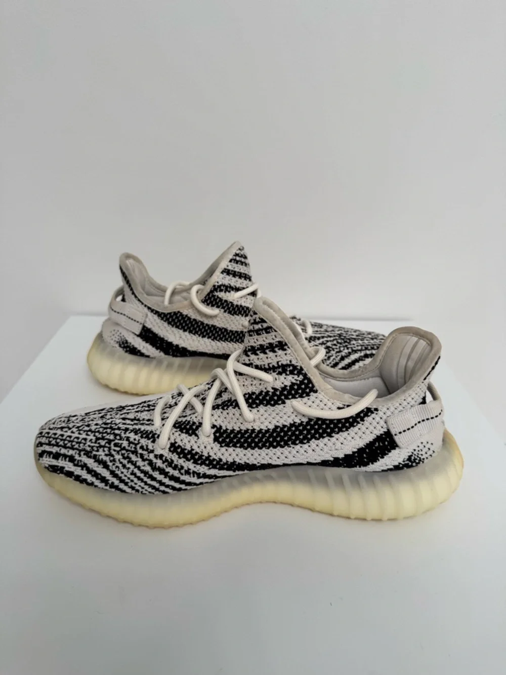 Yeezy Boost 350 V2‎ Zebra, Size 10